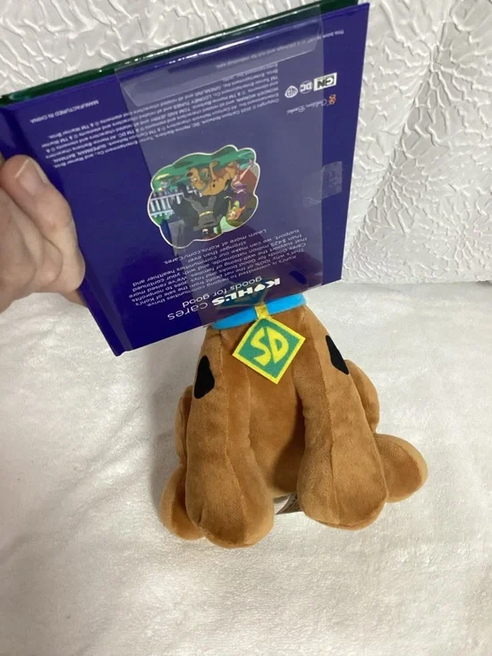 Scooby Doo Kohls Cares “A Halloween Mystery” Book & 9” Sitting Plush NEW - Picture 10 of 11